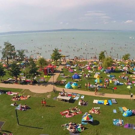 Villa Palazzo Apartments Siófok Buitenkant foto